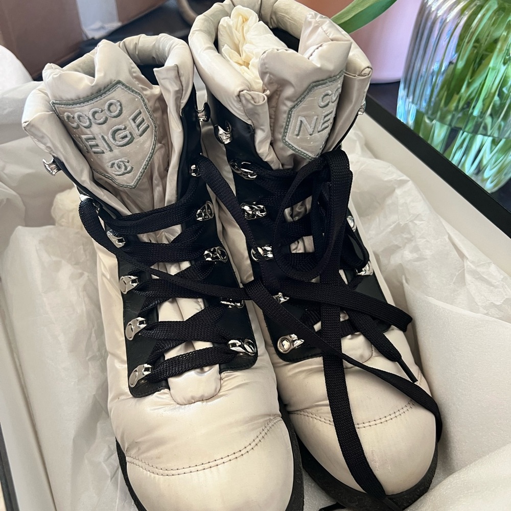 Chanel Nylon Snowboots